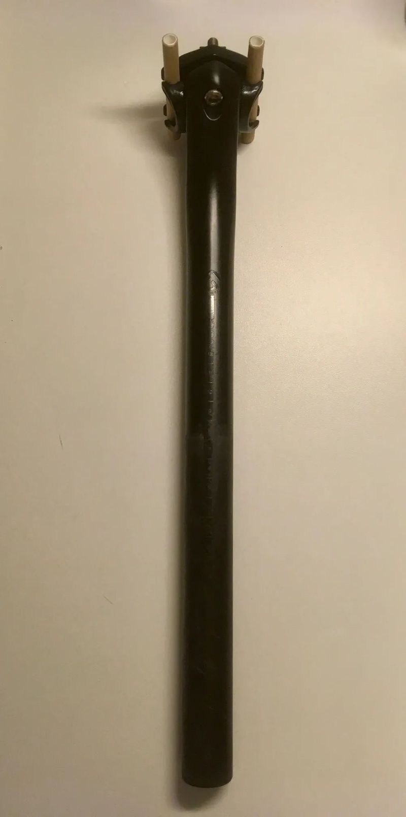 Toseek karbonová sedlovka 27,2 mm