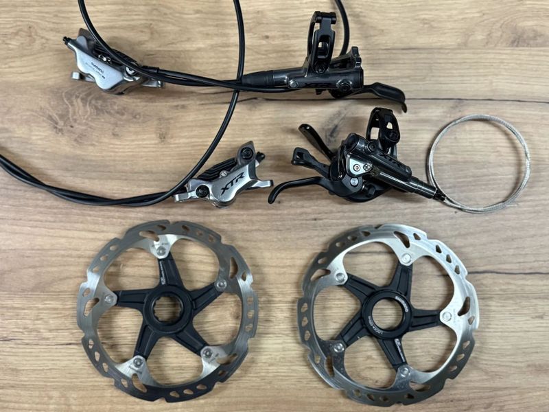 Kompletná sada Shimano XTR 9100 + brzdy 9120 4piest 