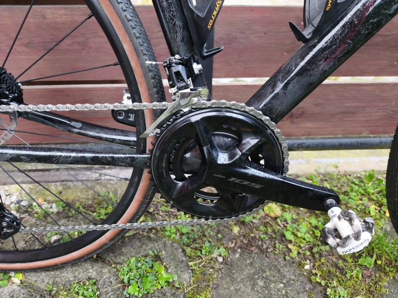 Gravel karbon kolo Shimano 105, 2x12