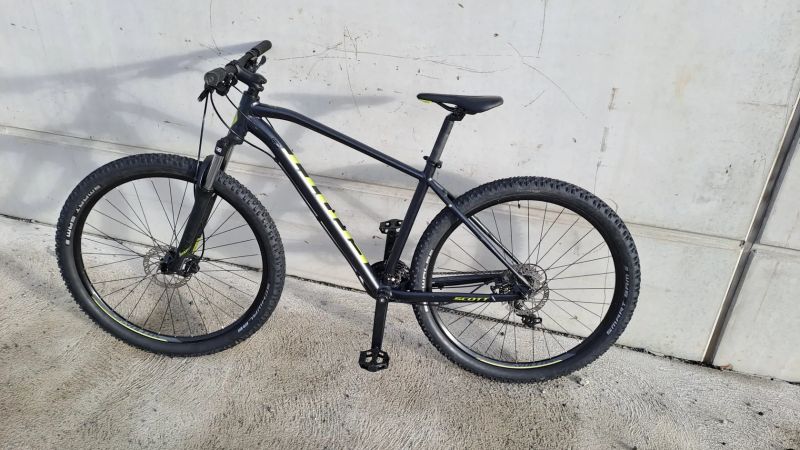 SCOTT ASPECT 960 (vel. L, 29") – včetně náhradních plášťů + bohatého příslušenství