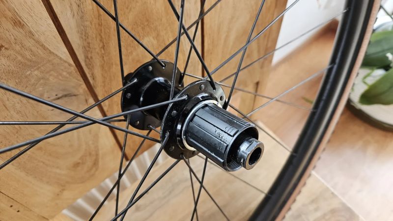 Zánovní zapletená kola DT Swiss G540 na gravel
