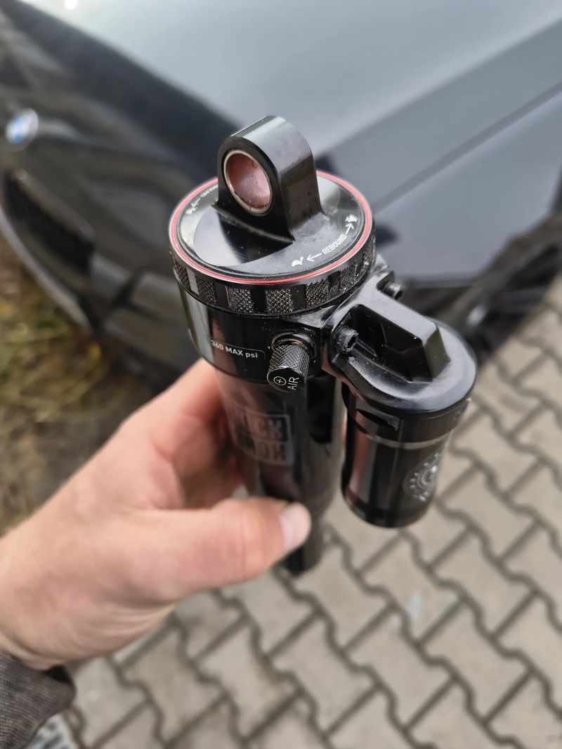 Rock Shox 230x65