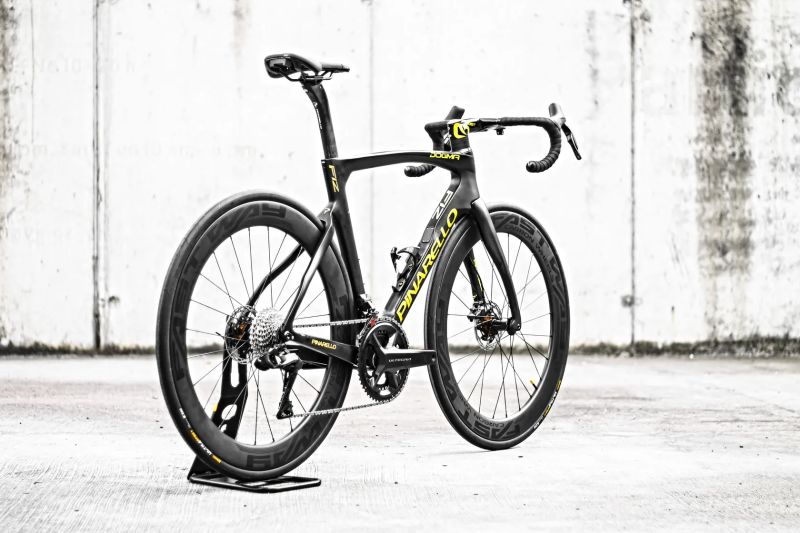 Pinarello Dogma F12, Shimano Ultegra Di2, FastWay RD60