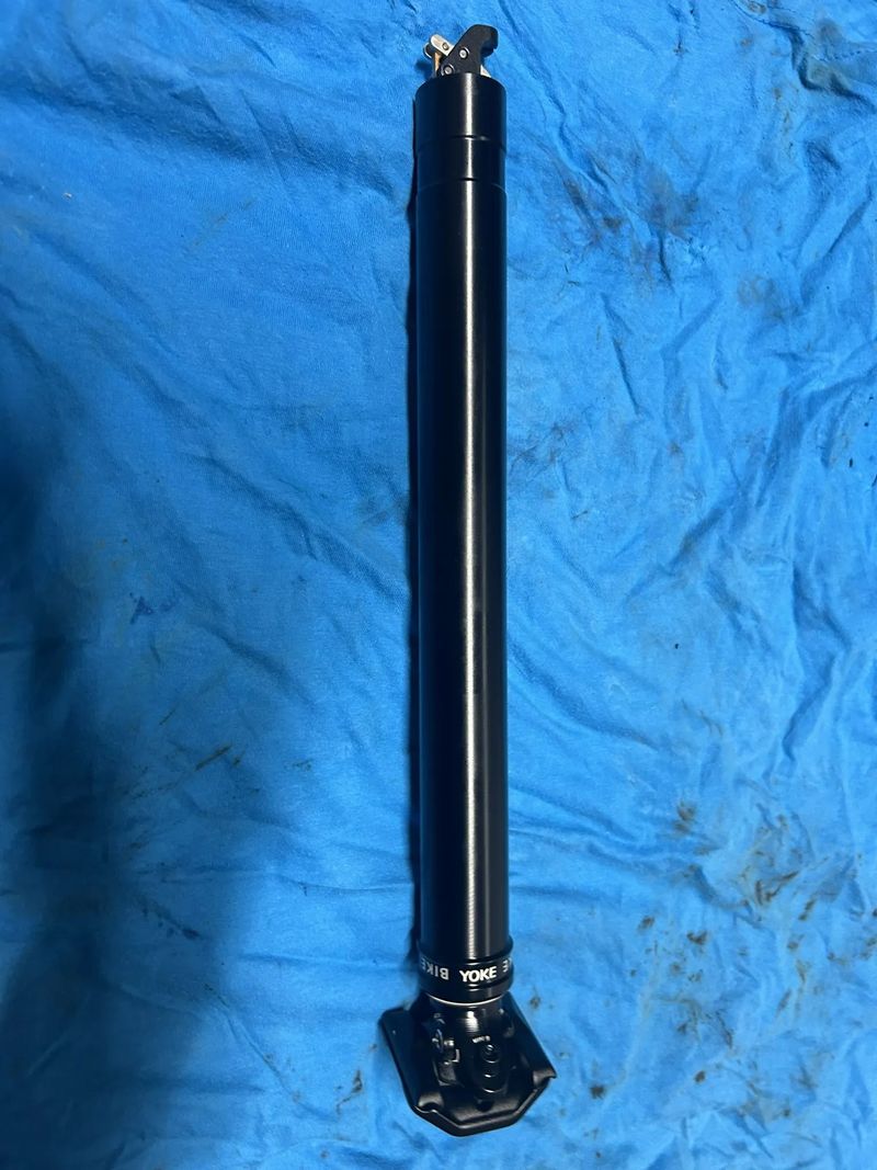 BIKEYOKE REVIVE 3.0 ↕213mm Ø31.6mm bez páčky bez adaptéru standardní - černá