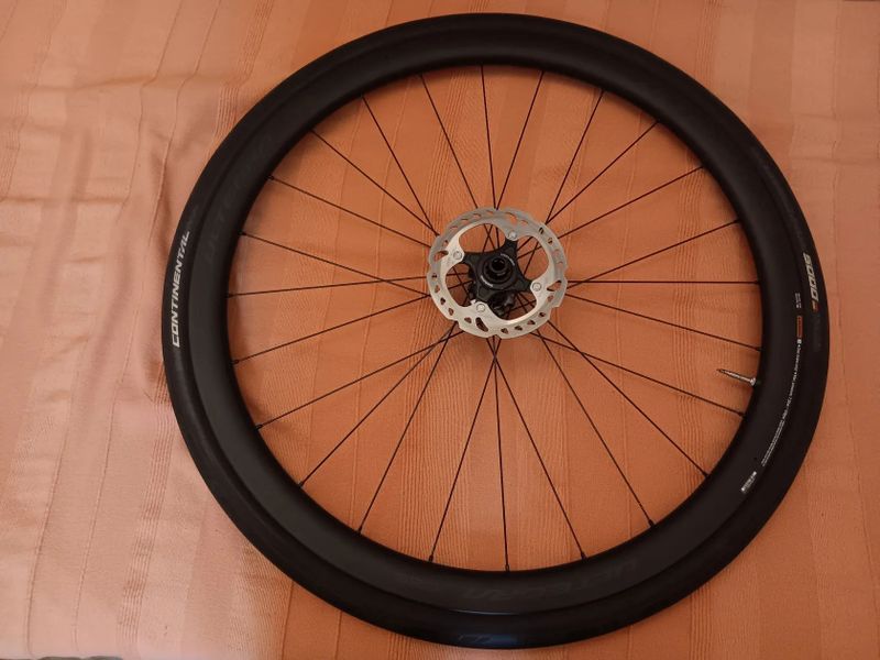 Prodám zapletená silniční kola Shimano Ultegra Carbon