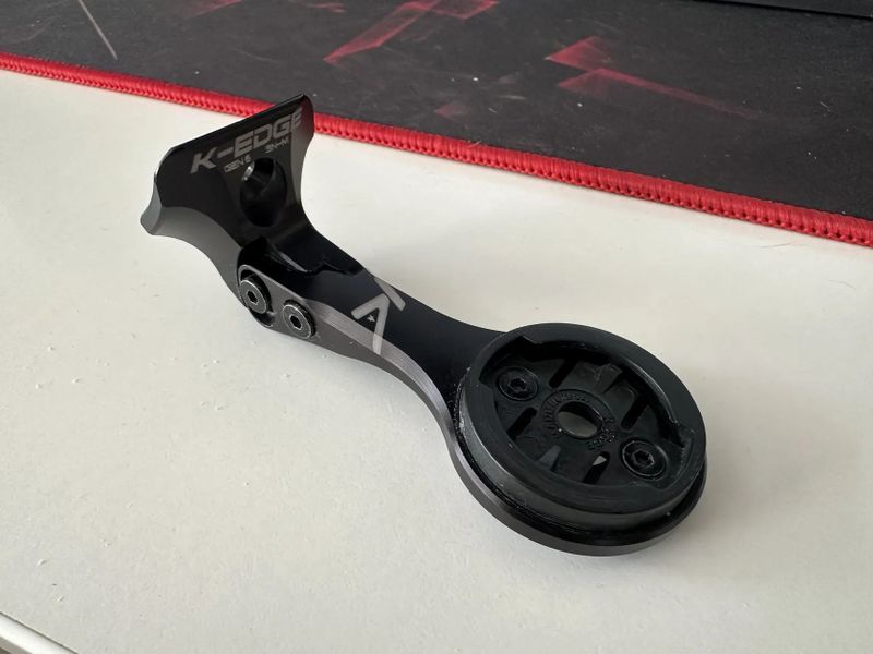 Držák computeru (garmin mount) K-Edge na Trek Madone gen 6 kokpit