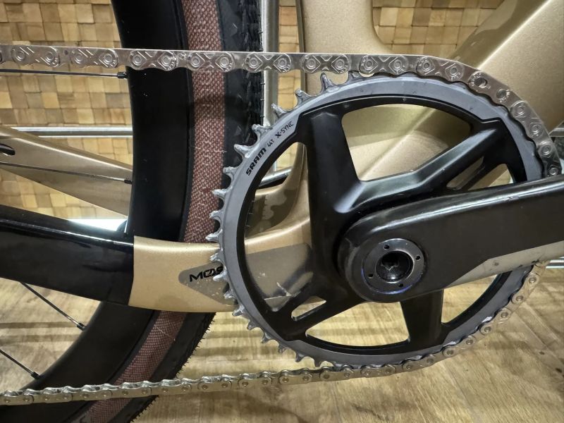 TOP gravel Pinarello Grevil - SRAM RED XPLR AXS 1 x 12 - 8,4 kg