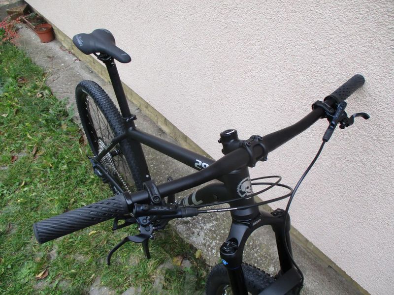 Nové 29" kolo RB CR 19", vidlice Suntour Mobie 34 air, Shimano SLX 1x12, BOOST pevné osy