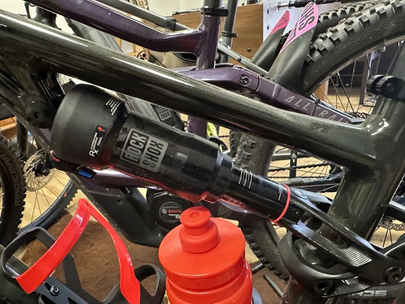 Specialized Chisel Comp Shimano M Najeto 200km + doplňky na kole 7000,-Kč v ceně