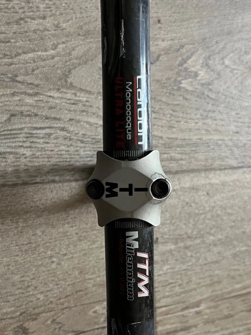 řídítka a představec ITM Millennium Carbon 40cm, 100mm