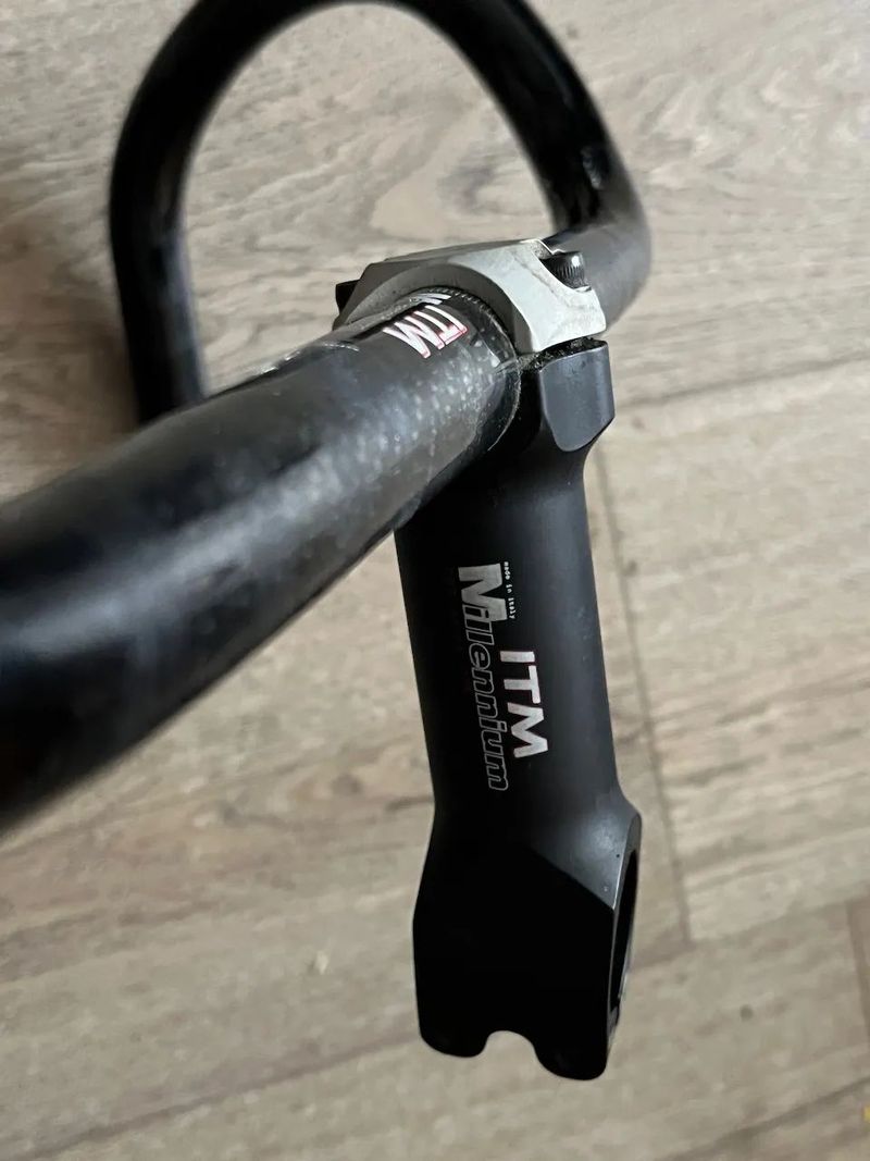 řídítka a představec ITM Millennium Carbon 40cm, 100mm