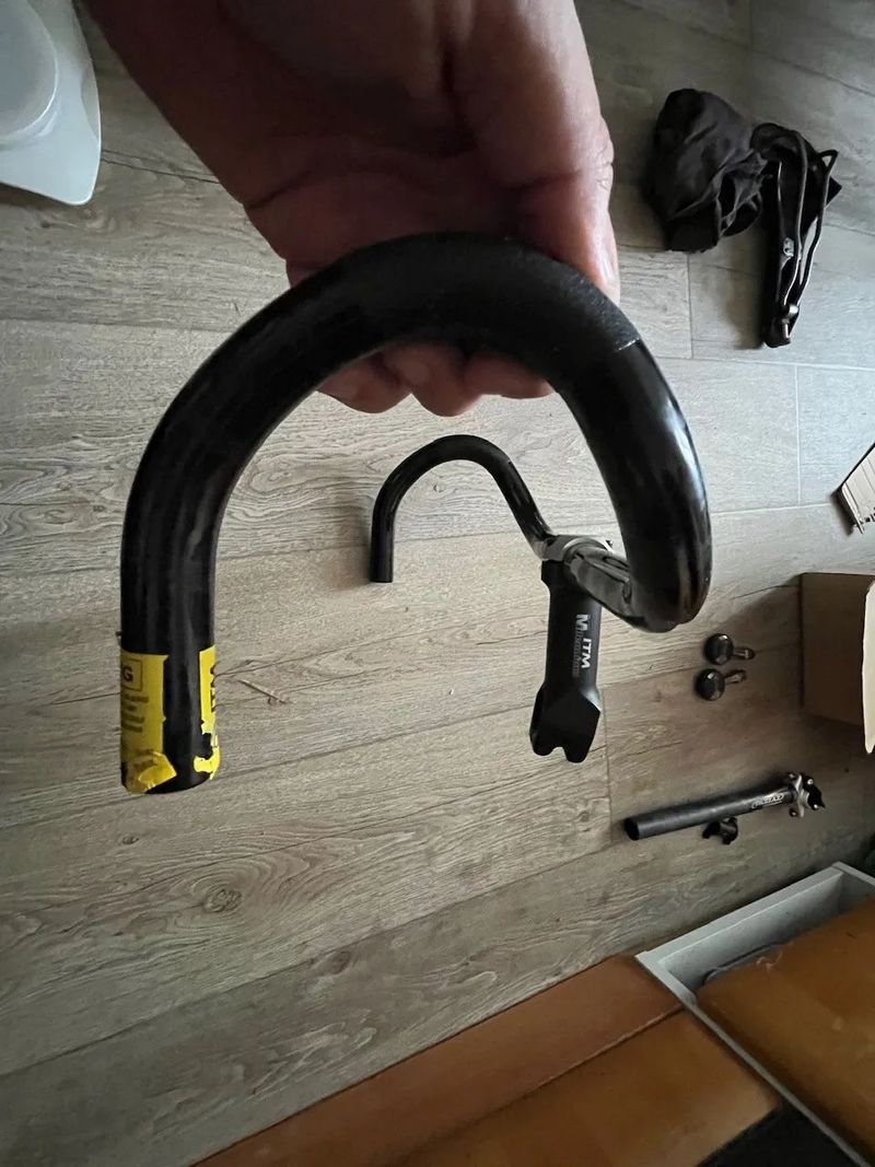 řídítka a představec ITM Millennium Carbon 40cm, 100mm