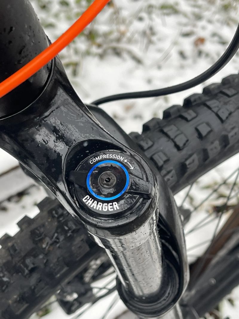 Specialized Stumpjumper, velikost S2=S, s Lyrikem 160mm, 4 pistek vpredu