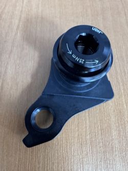 Koncovka SRAM UDH