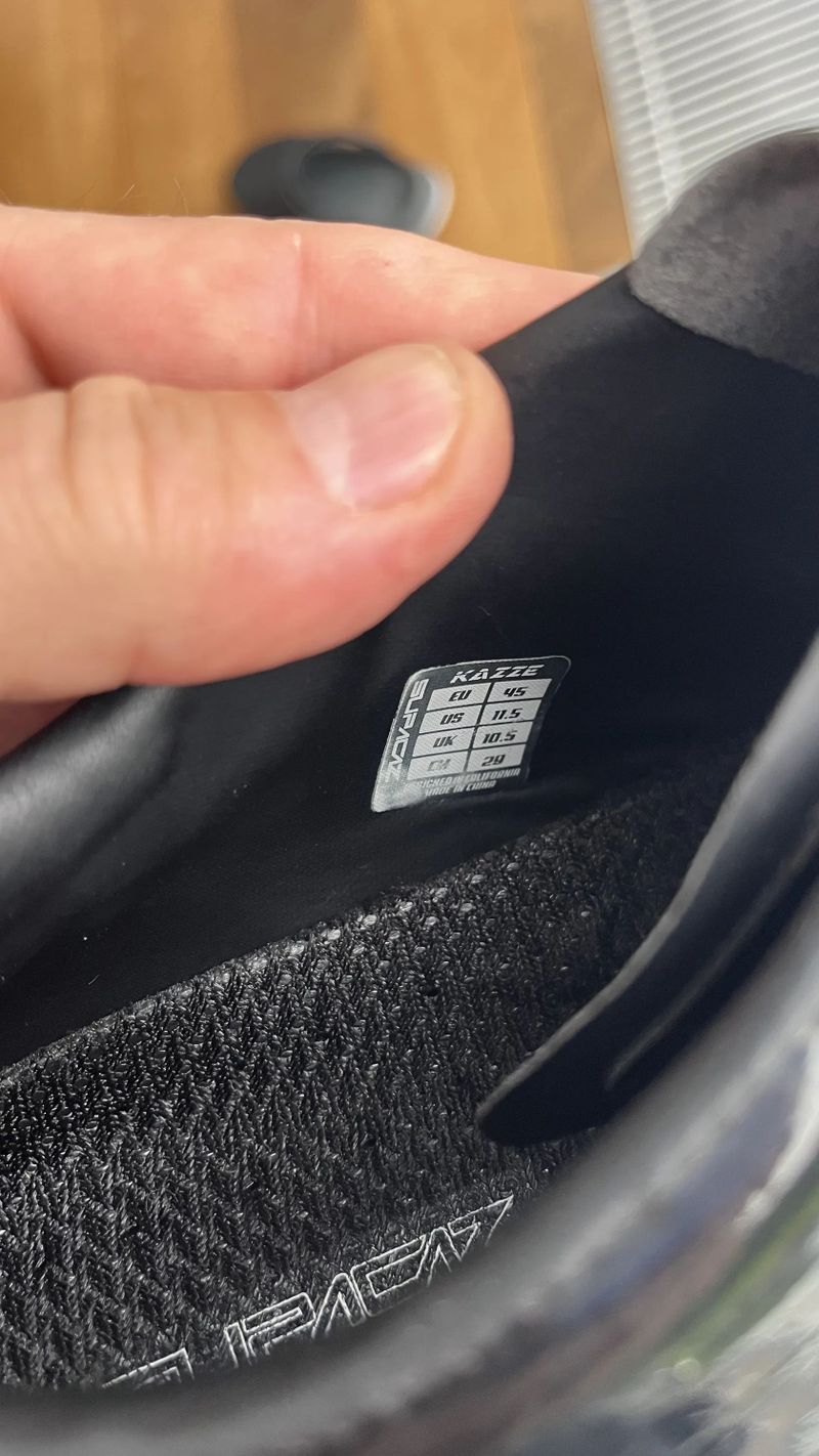 Supacaz Kazze Carbon tretry, černá