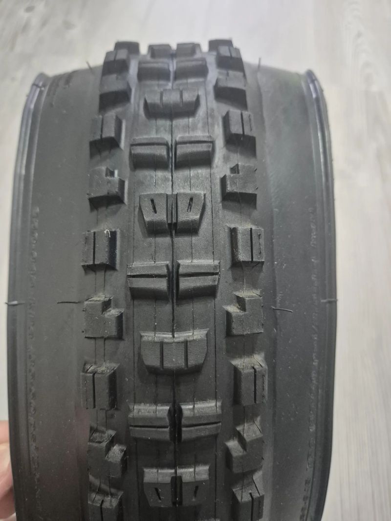 MAXXIS - Minion DHR II, Assegai 1+1 Zdarma