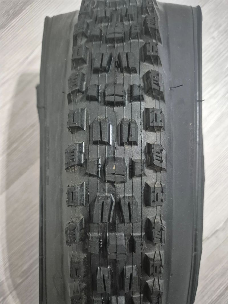 MAXXIS - Minion DHR II, Assegai 1+1 Zdarma