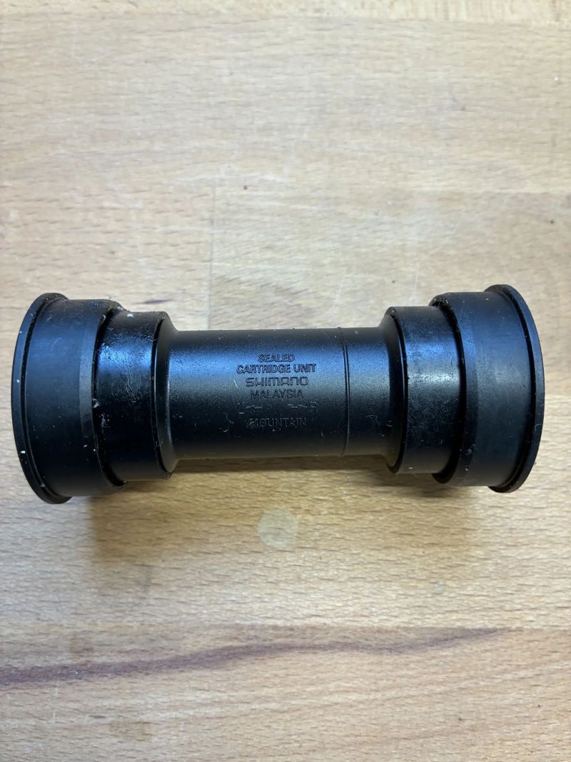 Kliky Shimano XT s převodníkem a SPD pedaly