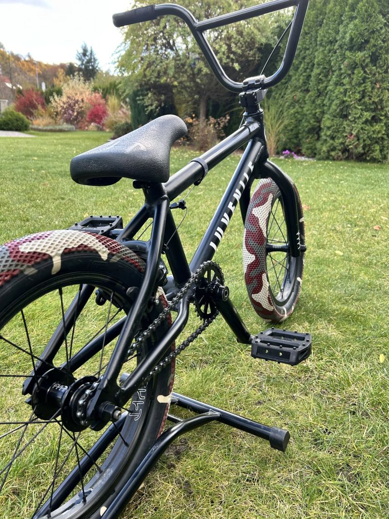 Dětské freestyle BMX kolo - CULT Juvenile 16" 2022 - Black