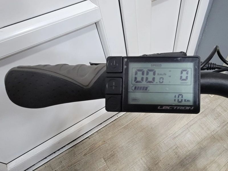 Městské elektrokolo Lectron Citana R baterie 17.5Ah/630Wh 17" pro postavu od 165-175cm 