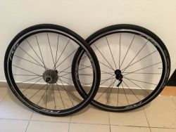 Shimano WH-RS100