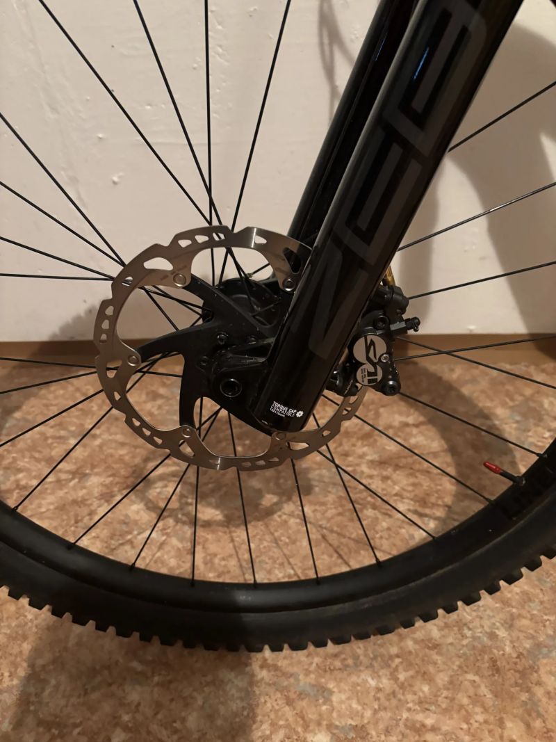 TREK SLASH 8