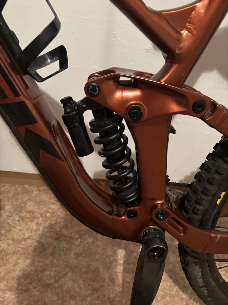 TREK SLASH 8