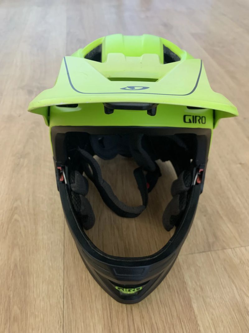 Giro Switchblade s odjímatelnou bradou