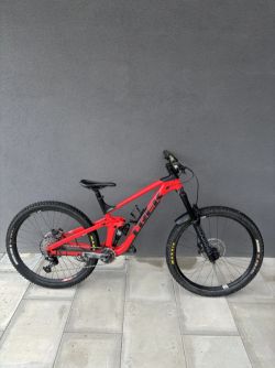 Trek Slash vel. L 