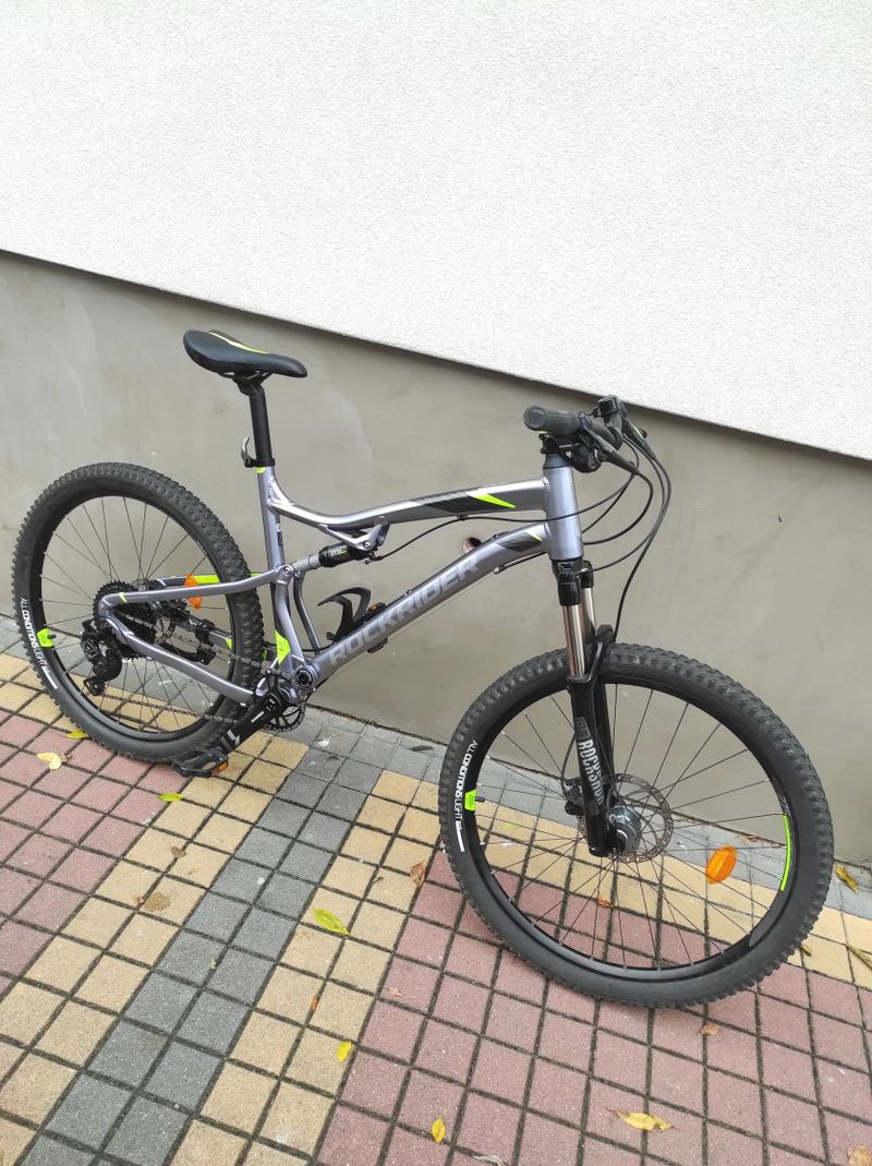 Rockrider ST900 S celoodpružené horské kolo v záruce