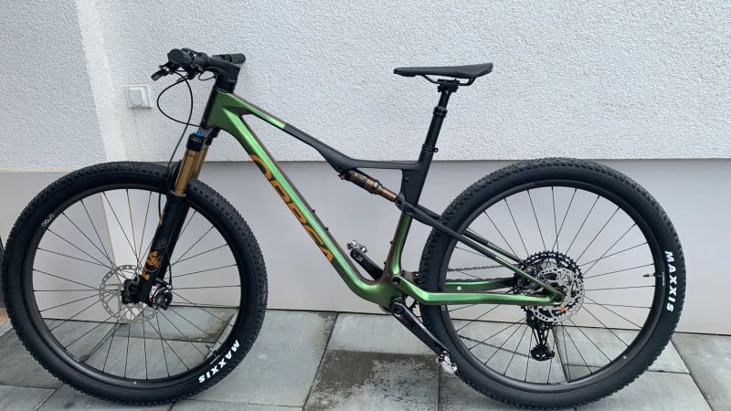 Orbea OIZ M10 Chameleon Goblin Green