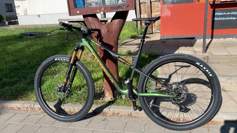 Orbea OIZ M10 Chameleon Goblin Green