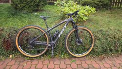 Juniorské karbonové kolo Felt 29", velikost S