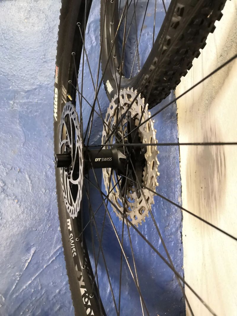 DT Swiss X1900