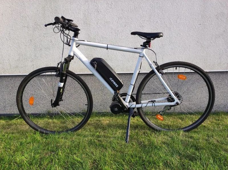 PRODEJ - Trekové kolo s EVBIKE středovým motorem