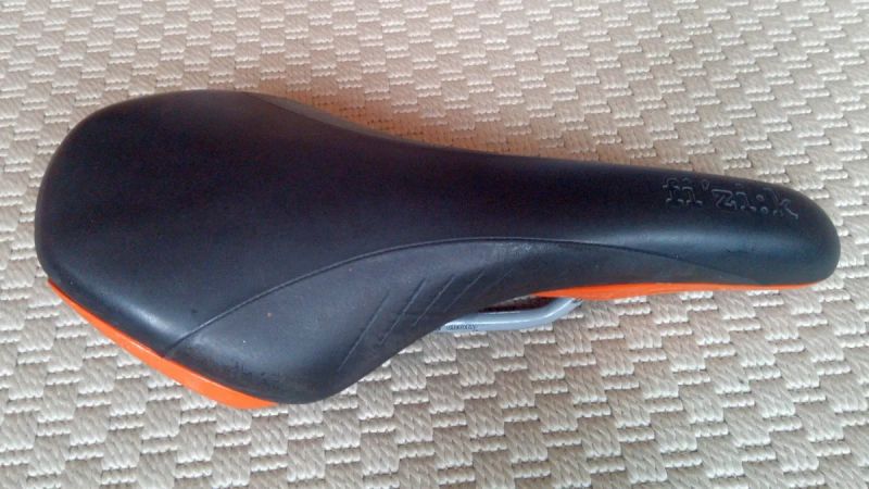 Sedlo Fizik, nejspíš Nisene Sport