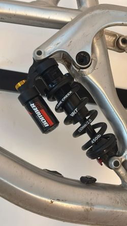 Tlumic Marzocchi Bomber CR 191*51 s pruzino CANE CREEK 450 lb