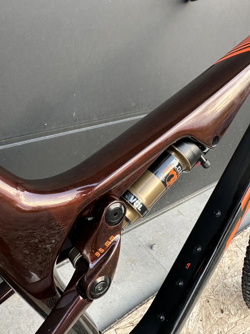 Rámová sada KTM Scarp Exonic vel.XL + kola