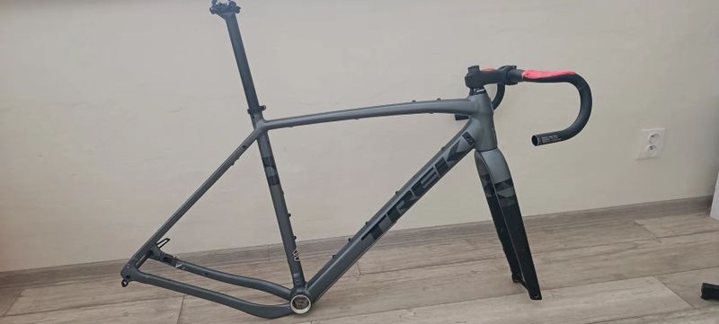 Trek checkpoint ALR 4