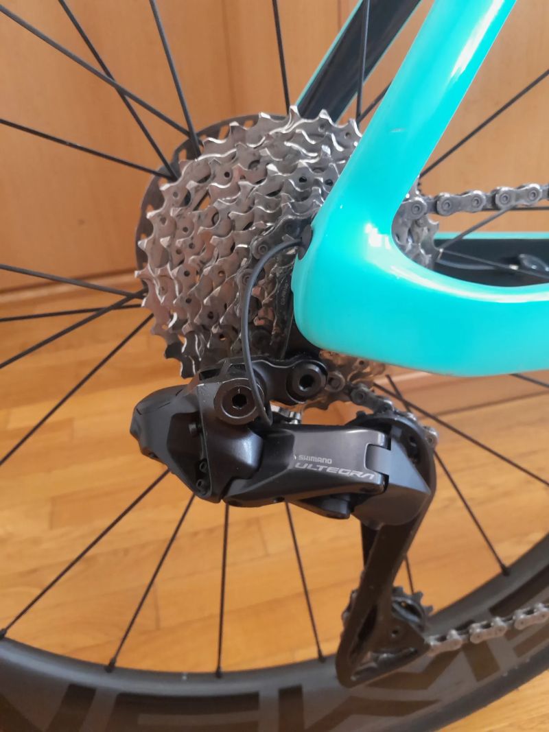 Bianchi oltre comp ultegra Di2
