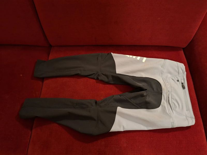 Leatt MTB 4.0 Gravity Junior Pant Titanium 2023 - vel. M