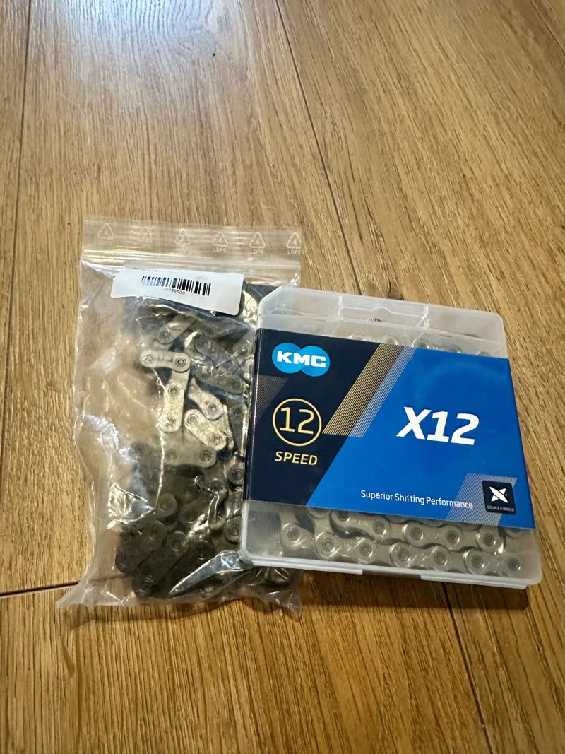 Nový řetěz Sram XO T-type a KMC X12 Silver