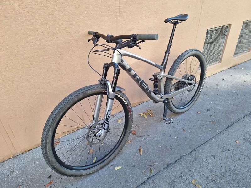 TREK Top Fuel gen. 2, vel. L, AXS, možno i NEKOMPLETNÍ