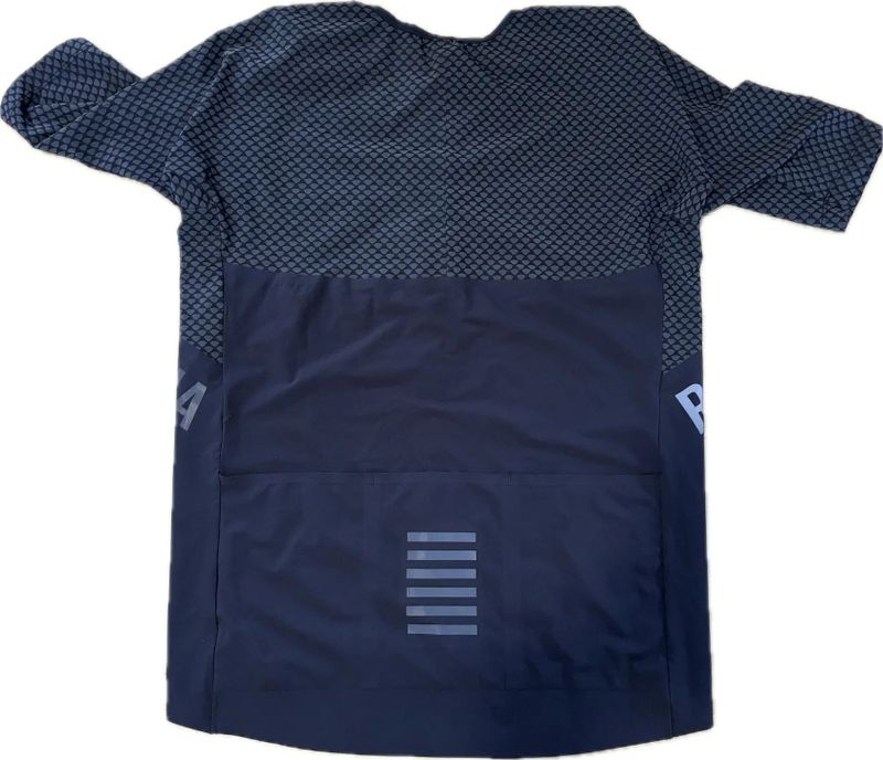 Silničářský dres od špičky v oboru- Rapha Pro Team