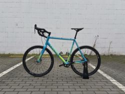 Canyon Inflite AL SLX 8.0 Pro Race ve velikosti XXL – lehké, rychlé a spolehlivé cyclocross/ gravel