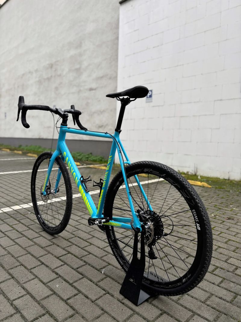 Canyon Inflite AL SLX 8.0 Pro Race ve velikosti XXL – lehké, rychlé a spolehlivé cyclocross/ gravel 