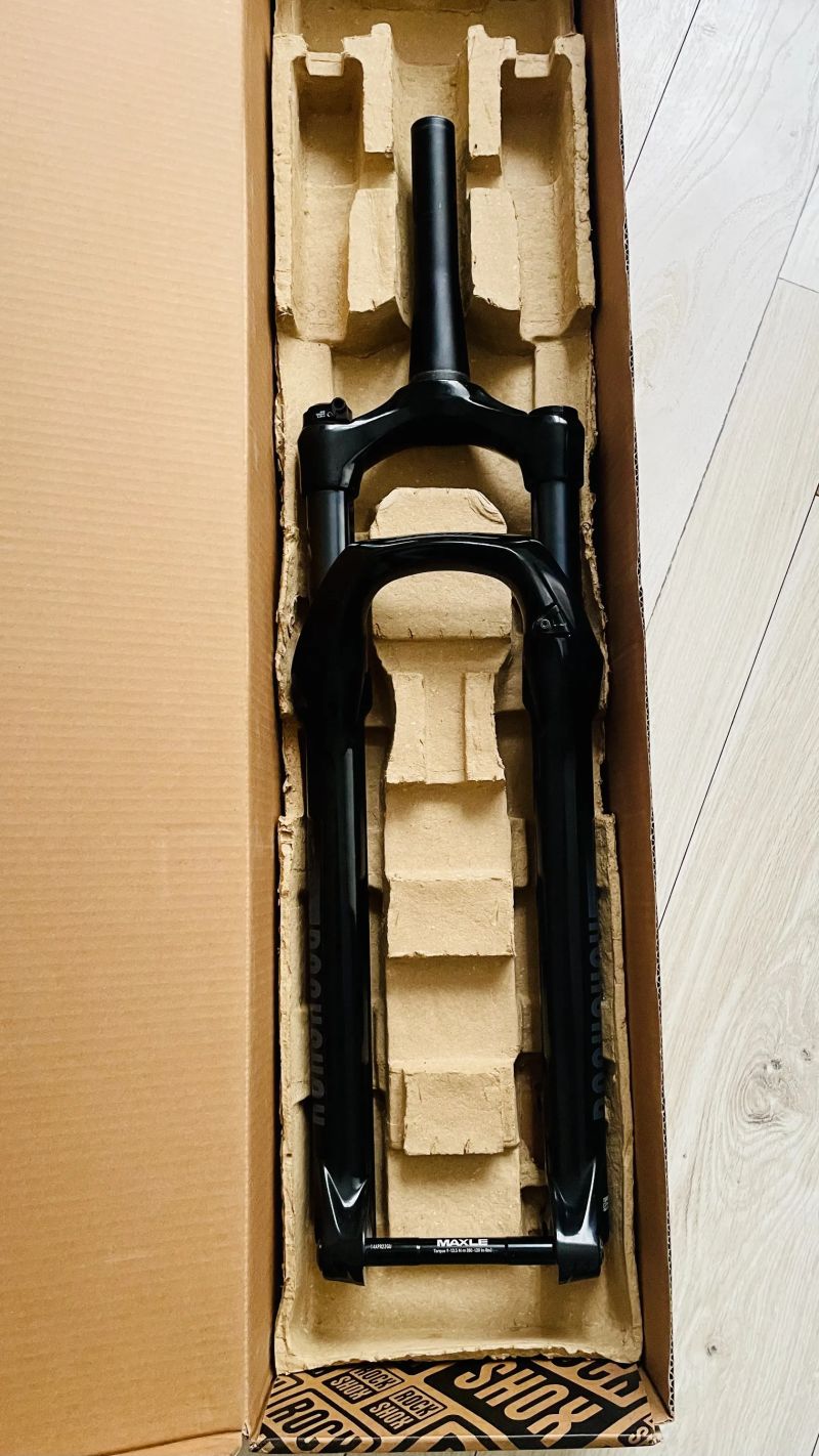 Rock Shox JUDY odpružená vidlice 100mm