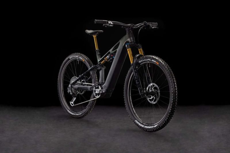 Cube One44 SLT 800 liquid'n'lava vel.M