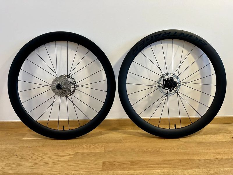 Prodám karbonová kola Bontrager Aeolus Pro 51 TLR Disc