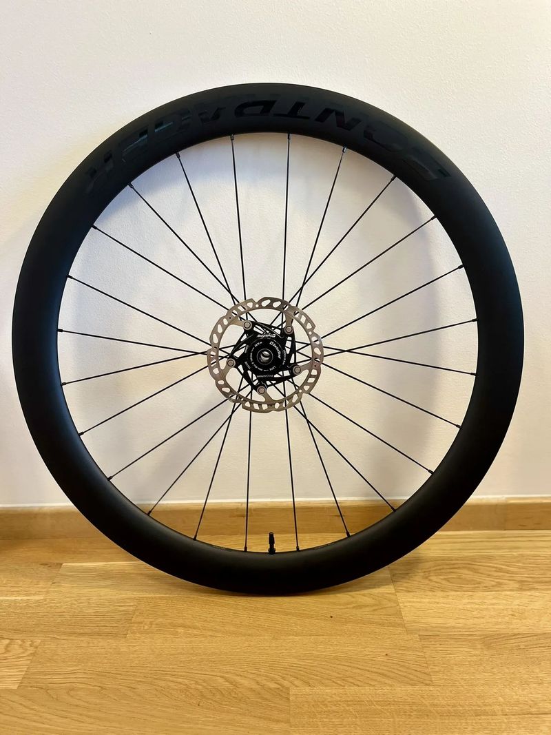 Prodám karbonová kola Bontrager Aeolus Pro 51 TLR Disc